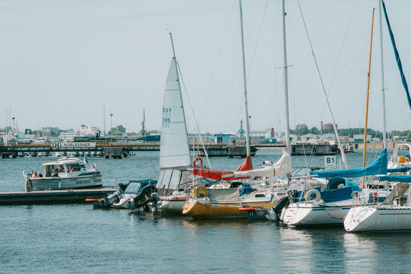 Port Stanley's harbour: the beach, the lift bridge and the fish and chips, forty-five minutes from London