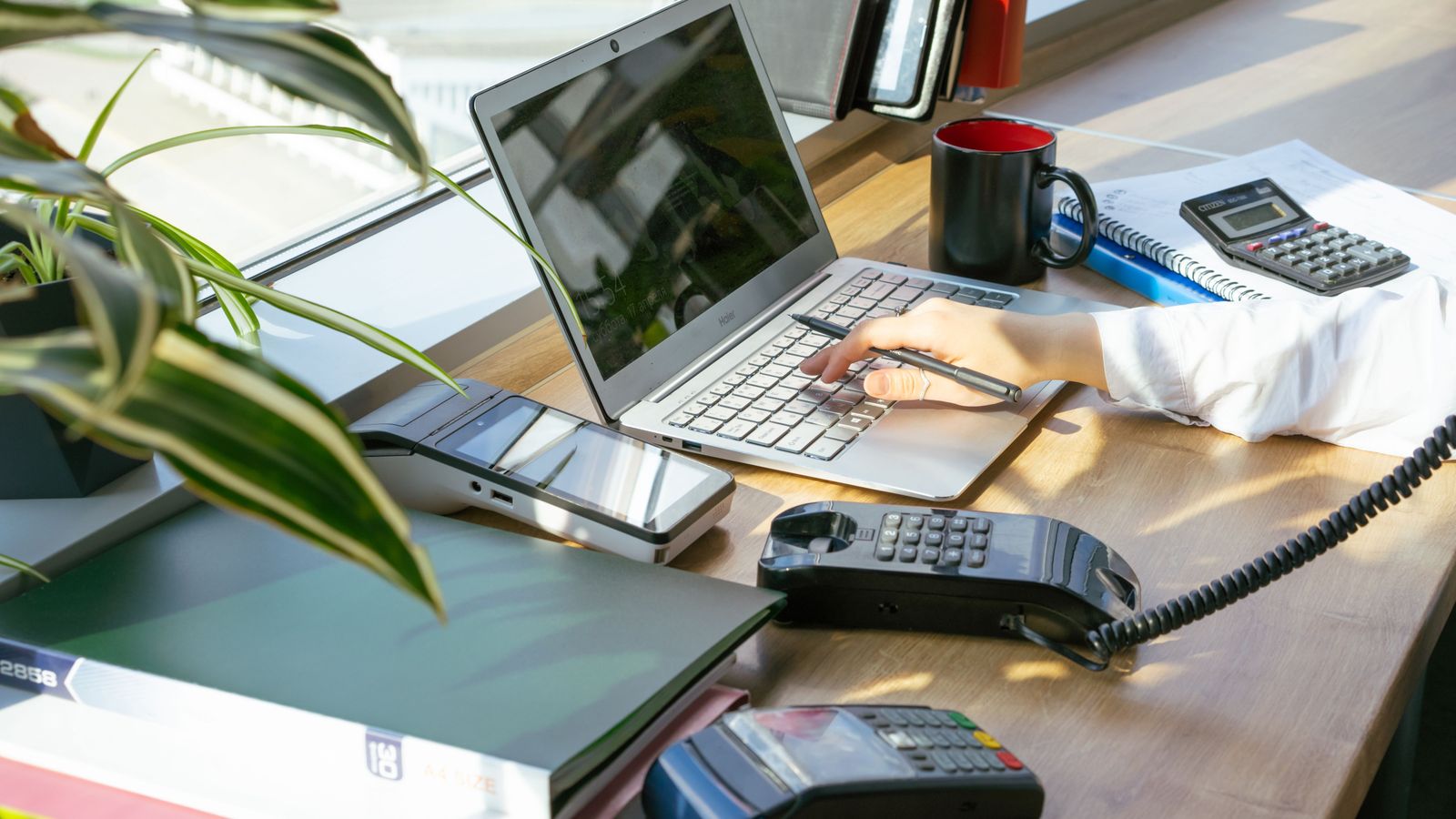 Corporate Accounts in London, Ontario: What a Travel Manager Should Ask Before Signing